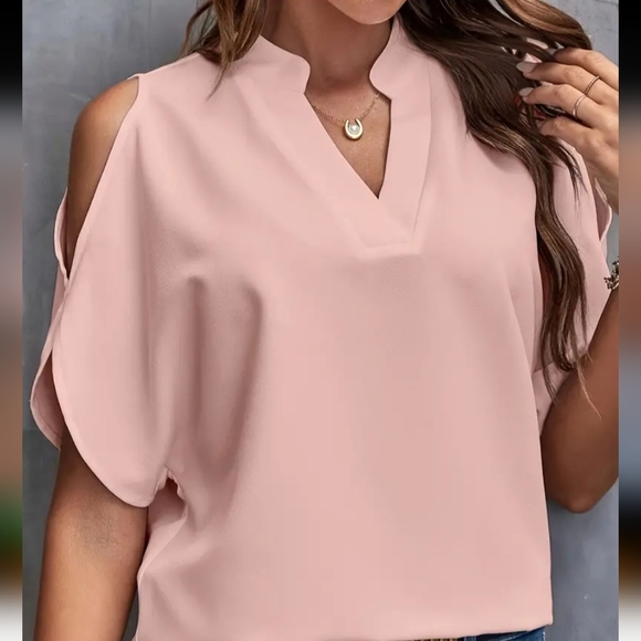 Women's Elegant Vintage Blouse with V-Neck - Durable and Opaque Top for Spring - Picture 1 of 5
